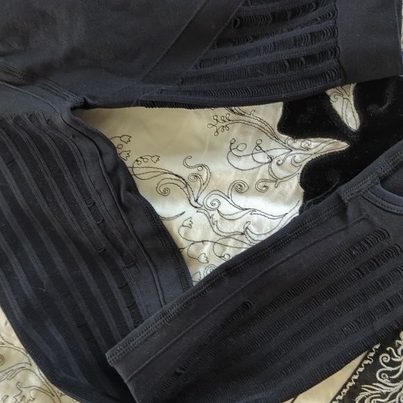 Amazing athletic set🔥🔥🔥 - Picture 8 of 17